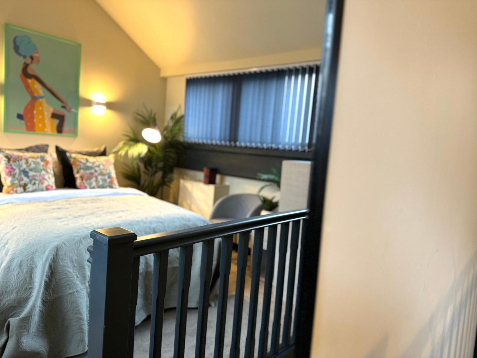 Perfect Party For Nye, Complimentary Bubbles & Late Checkout Leeds (West Yorkshire)